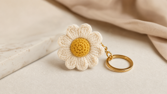 Crochet Daisy Keyring in Ivory and Yellow